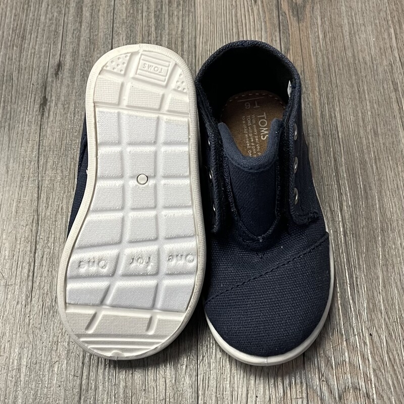 Toms Hightop Shoes, Navy, Size: 6T<br />
Like NEW