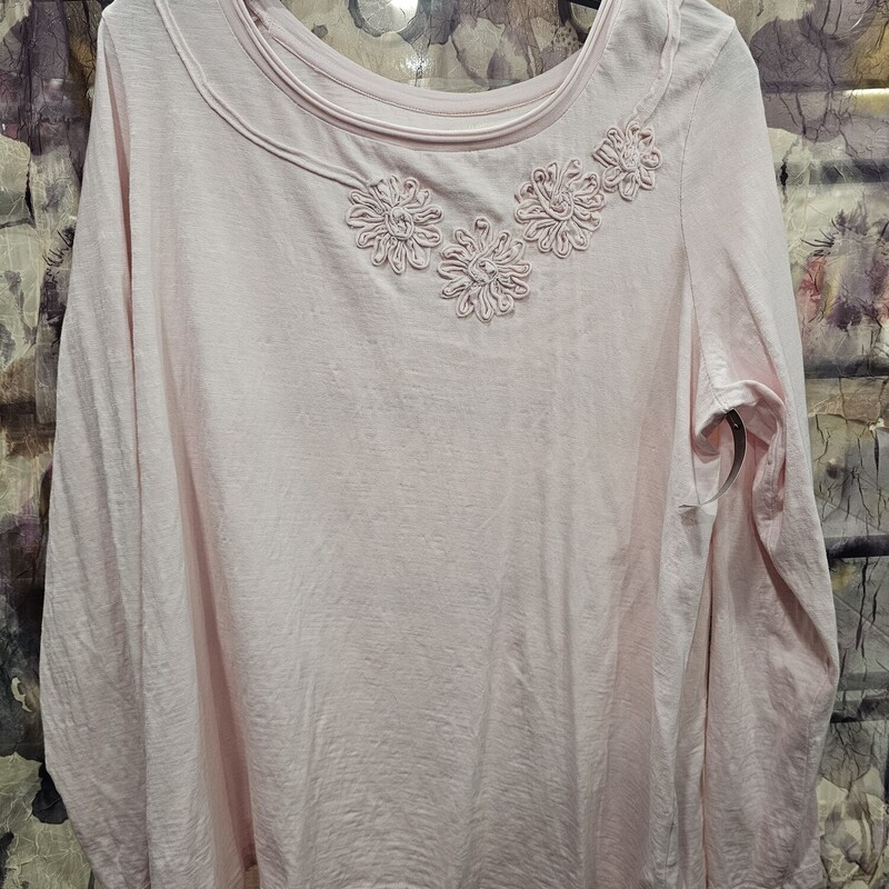 Long sleeve but super light weight knit top in soft pink with appliqued floral design