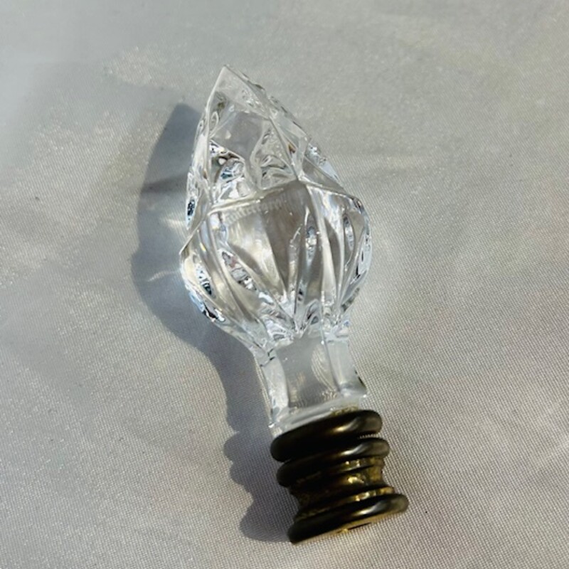 Waterford Crystal Lamp Finial
Clear Brass
Size: 1.5 x 3H
