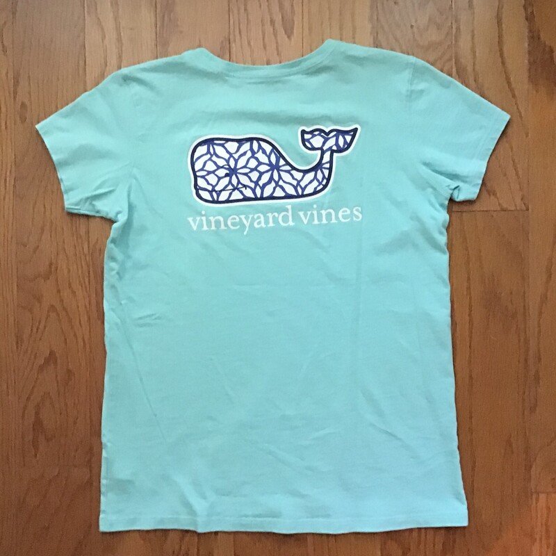 Vineyard Vines Shirt<br />
<br />
tagged size 14 but looks smaller<br />
<br />
slight fading typical of this brand<br />
<br />
FOR SHIPPING: PLEASE ALLOW AT LEAST ONE WEEK FOR SHIPMENT<br />
<br />
FOR PICK UP: PLEASE ALLOW 2 DAYS TO FIND AND GATHER YOUR ITEMS<br />
<br />
ALL ONLINE SALES ARE FINAL.<br />
NO RETURNS<br />
REFUNDS<br />
OR EXCHANGES<br />
<br />
THANK YOU FOR SHOPPING SMALL!
