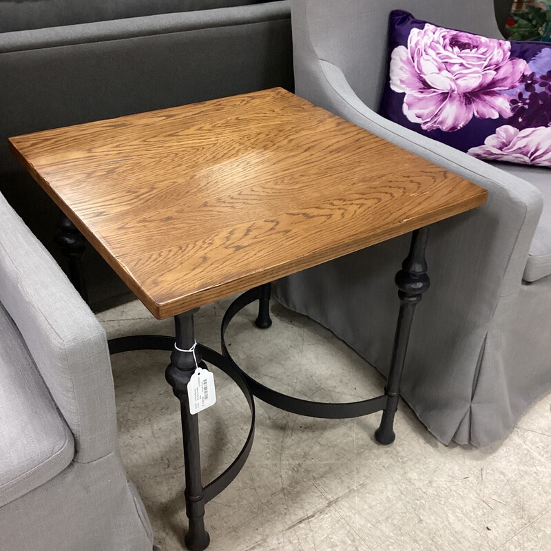 Pb End Table, Oak, Wrght Iron
24 in x 24 in x 24 in