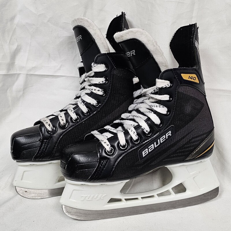 Pre-owned Bauer Supreme 140 Hockey Skates, Size: 1