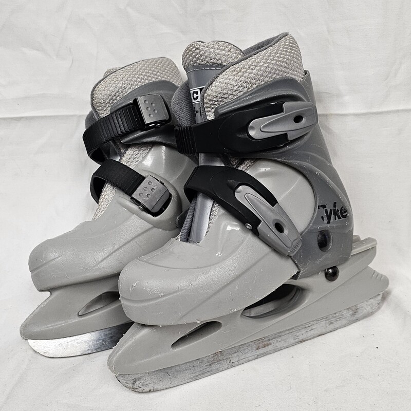 Pre-owned CCM Tyke Adjustable Youth Skates, Size: Y8-Y11