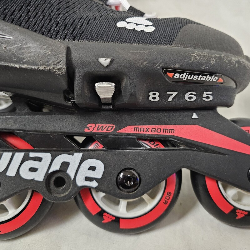 Rollerblade MicroBlade Mens Adjustable Inline Skates, Size: 5-8.  MSRP $120.00