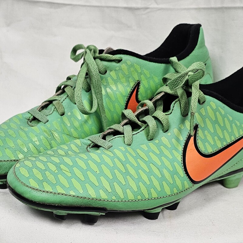 Pre-owned Nike Magista Mens Soccer Cleats, Size: 9