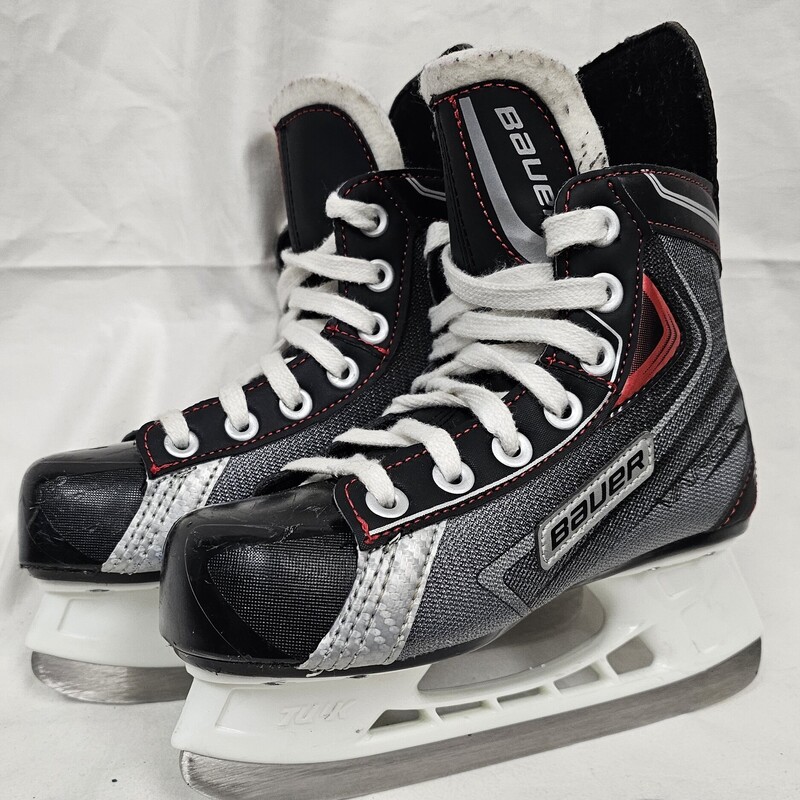 Pre-owned Bauer Vapor X30 Youth Hockey Skates, Size: Y13