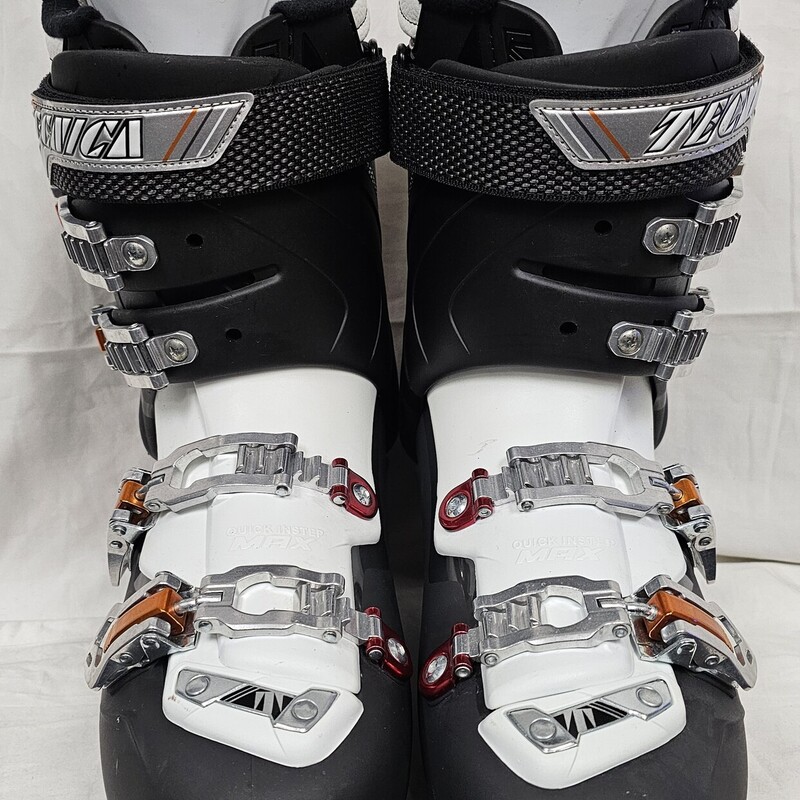 Pre-owned in Great Shape! Tecnica Ten.2 90 Mens Ski Boots.  Mondopoint 28.5, Size: 10.5.  MSRP $299.99