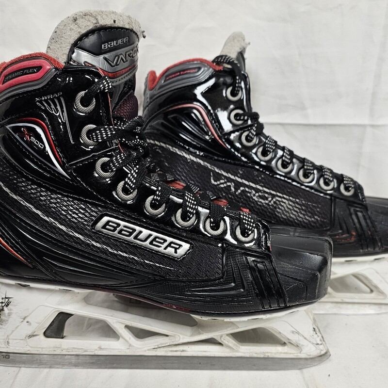 Pre-owned Bauer Vapor X900 Hockey Goalie Skates, Size: 3. MSRP $349.99