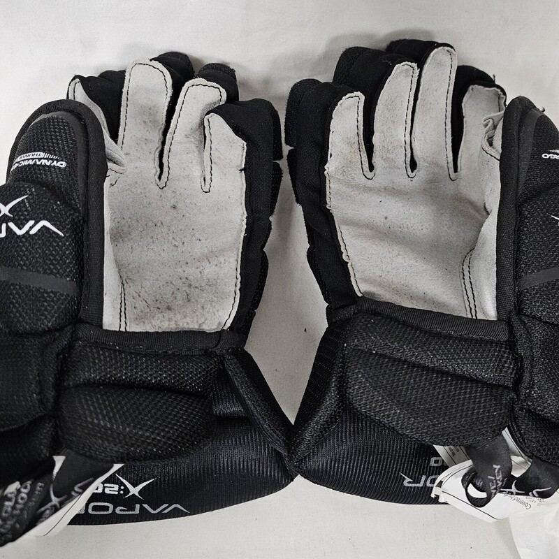Pre-owned Bauer Vapor X:20 Hockey Gloves, Size: 9. great shape.