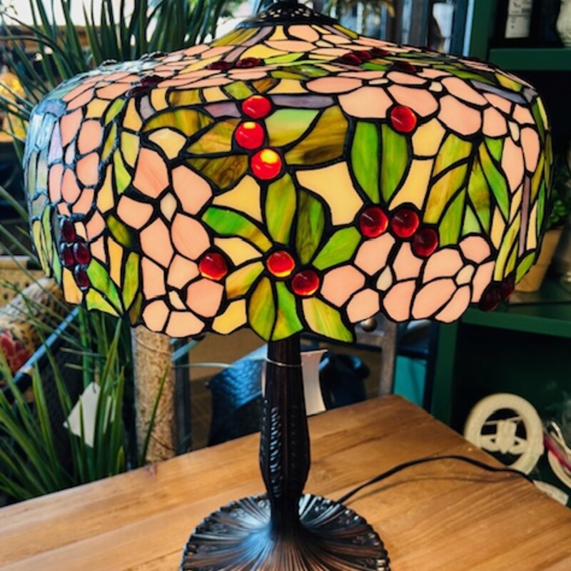 Tiffany Style Cherry Blossom Lamp
Green Pink Red Bronze
Size: 15 x 25H