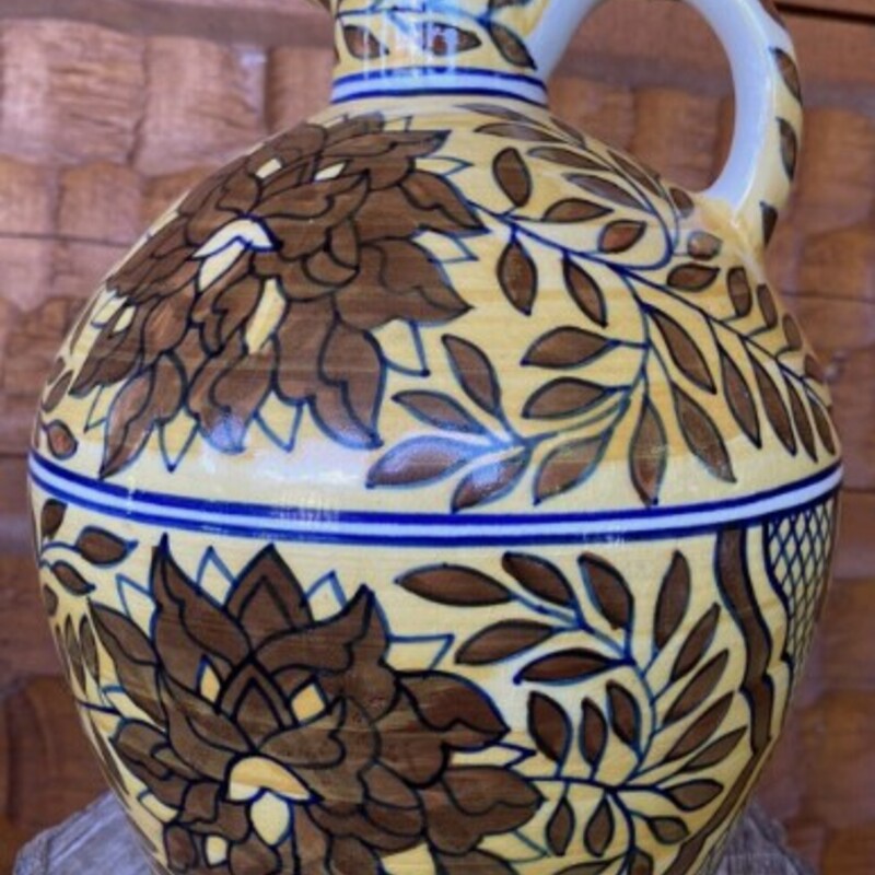 Italian Handpainted Jug
Yellow Brown White Blue Pottery
Size: 9x10H