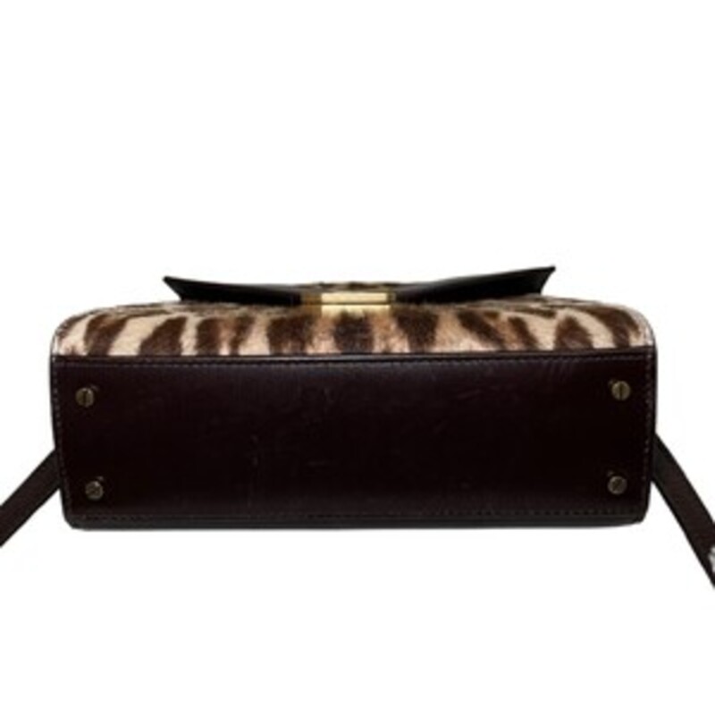 YSL Cassandra Horsehair Leopard Crossbody<br />
<br />
Dimensisons:<br />
Base length: 8.5 in<br />
Height: 7 in<br />
Width: 3.75 in<br />
Drop: 3 in<br />
Drop: 20 in<br />
<br />
Code: 623930