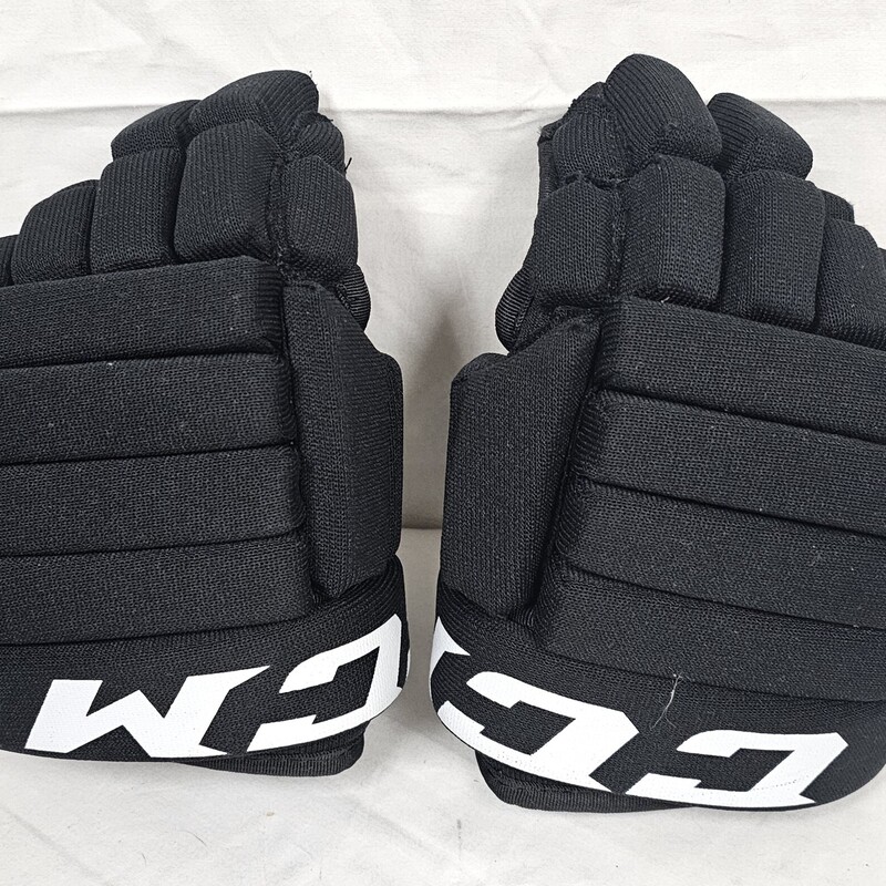 Pre-owned CCM LTP Learn To Play Youth Hockey Gloves Black, Size: 10in.