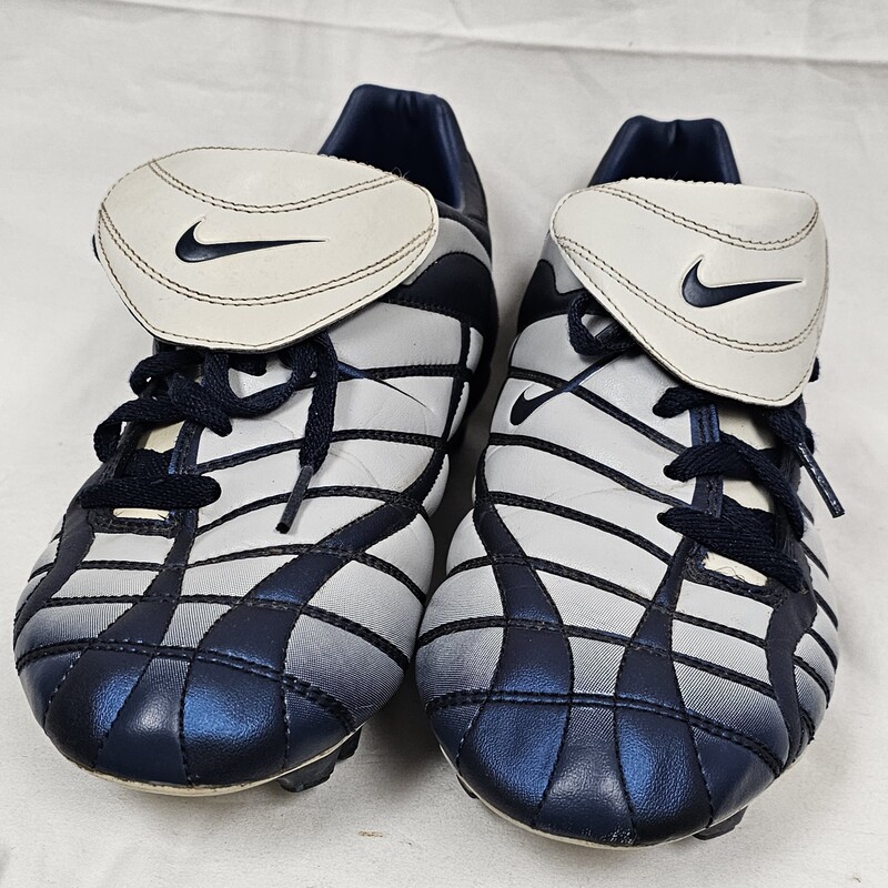 Pre-owned Nike Air Men's Soccer Cleats, Size: 10.5
