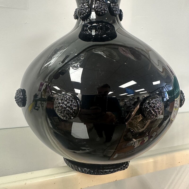 Juliska Noir Black Glass Decanter, Signed<br />
Size: 10in