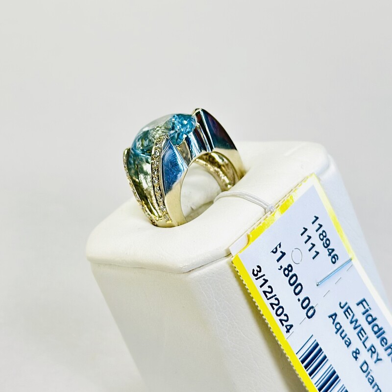 Aqua & Diamond Ring 14K Gold
Size: 8