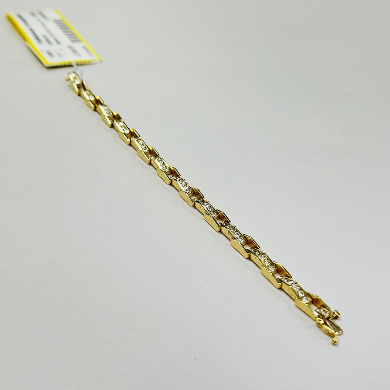 Approximately 4 carat Diamond Tennis Bracelet, 14K Gold
Size: 8in