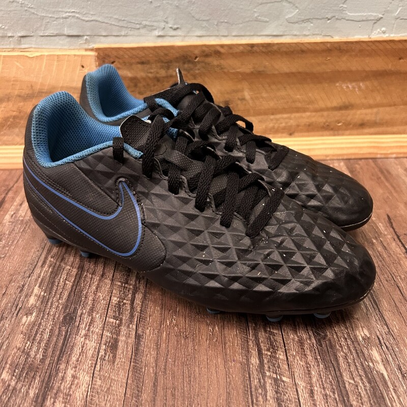 Nike Soccer Cleats Bigkid, Blue, Size: Shoes 5.5