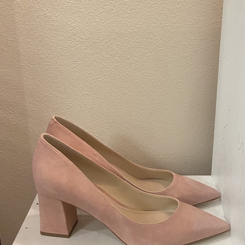 NEW Pnk Suede Heels<br />
Pink<br />
Size: 10