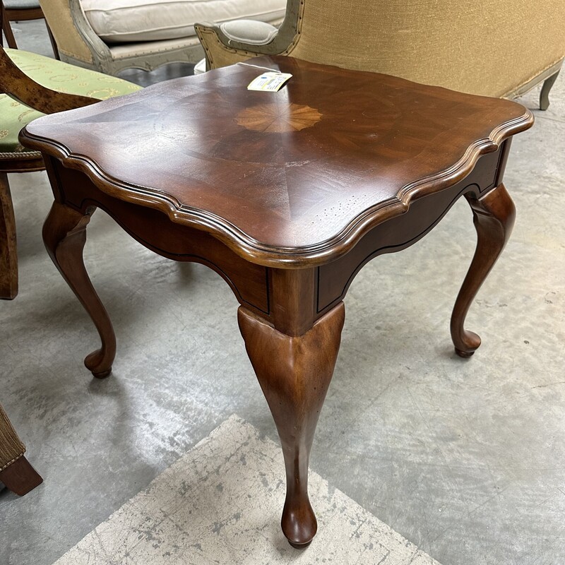 Wood Inlay End Table, Square
Size: 26in