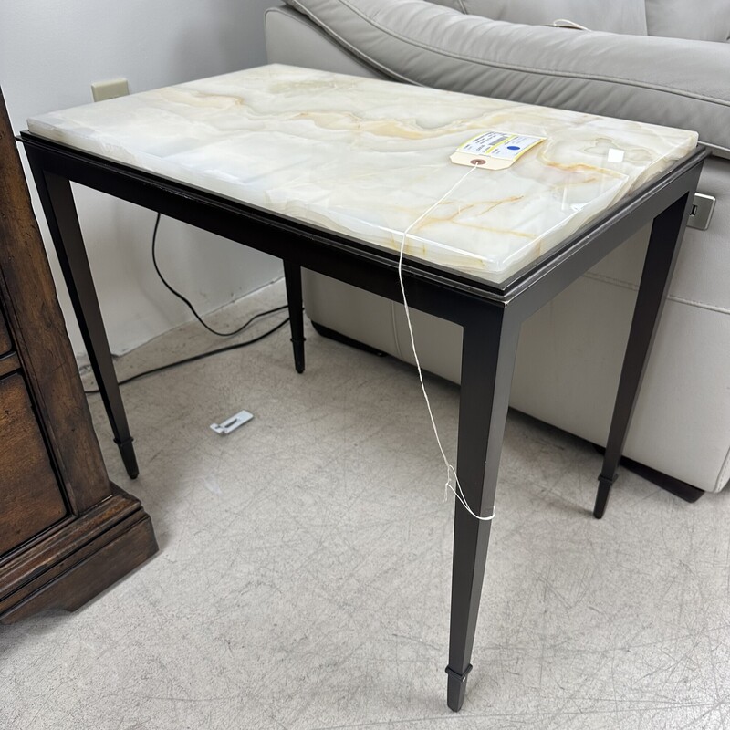 White Onyx Side Table
Size: 26x17x23