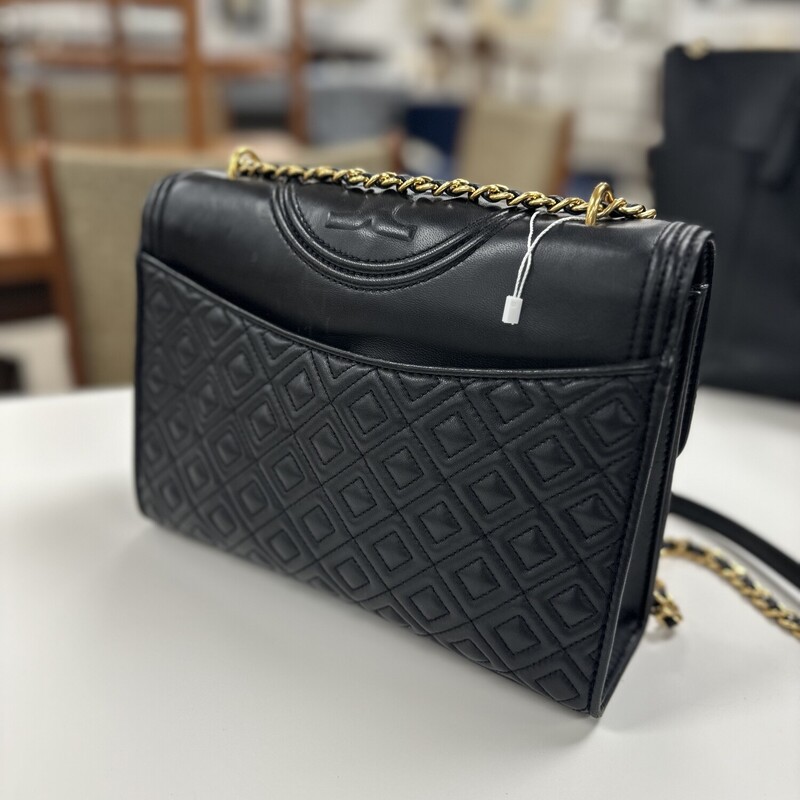 Tory Burch Fleming Leather Bag, Black<br />
Size: 10x8