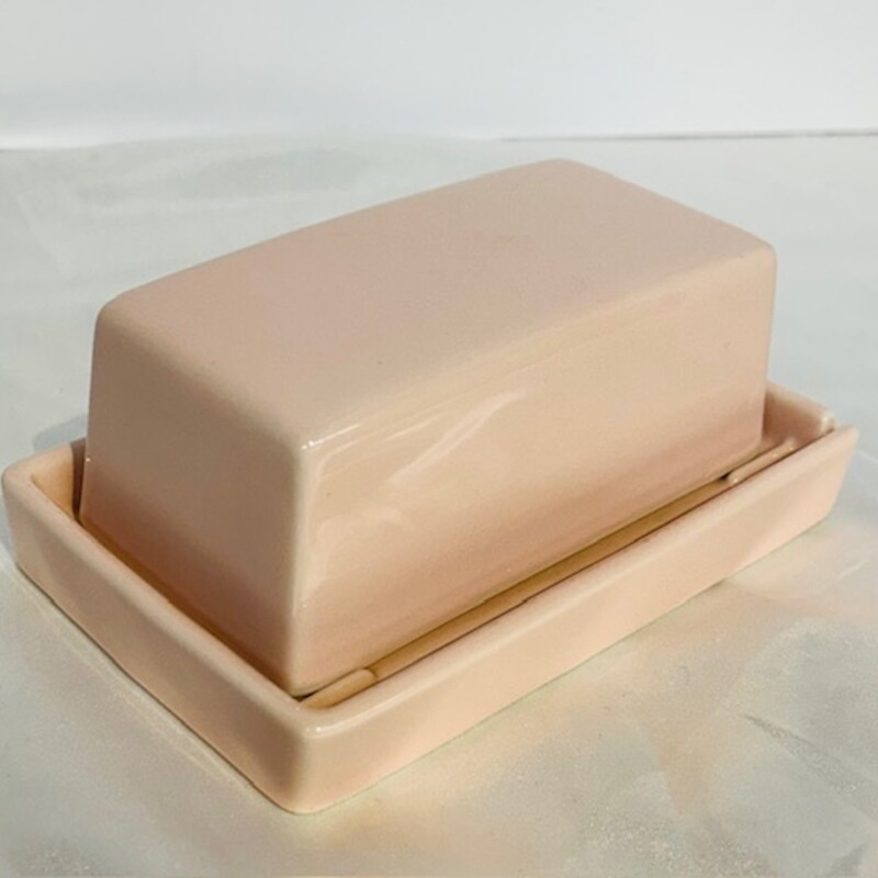 Vintage Beehouse Japan Butter Dish
Pink
Size: 6 x 3.5 x 2.5H