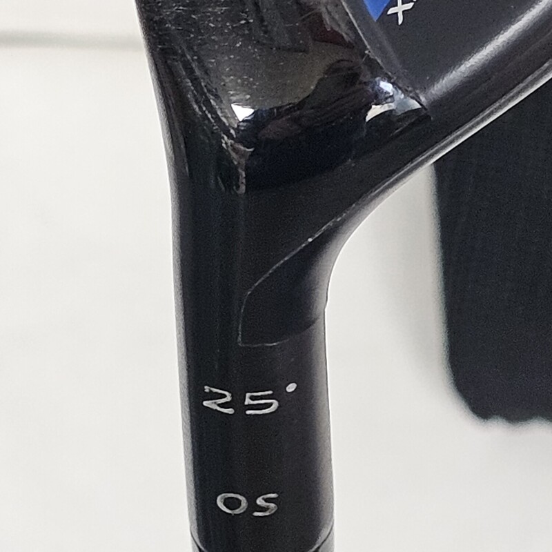 Callaway XR16 OS 5 Hybrid<br />
25*<br />
Flex - Regular<br />
Left Hand<br />
Fubuki AT 55 x 5ct Graphite Shaft w/ Golf Pride Tour Velvet Mid-Size Grip<br />
39.25in Shaft<br />
Includes Callaway Head Cover<br />
Condition: Used - Excellent