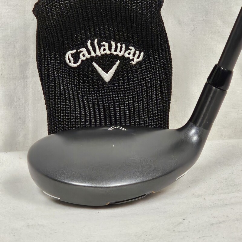 Callaway X2 Hot 4 Hybrid<br />
22*<br />
Flex - Regular<br />
Left Hand<br />
Callaway X2 Hot Graphite Shaft w/ Callaway Grip<br />
40in Shaft<br />
Includes Calllaway Head Cover<br />
Condition: Used - Excellent