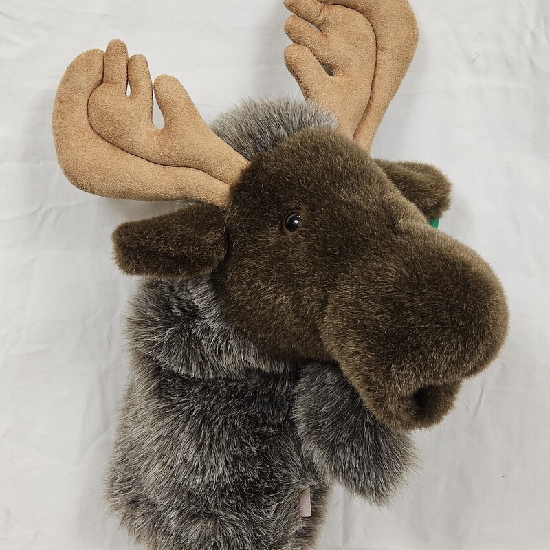 Daphne's Moose Headcover
Condition: Pre-Owned Like New

Moose golf headcover fits up to 460cc driver.  Made with premium UV-resistant faux fur.