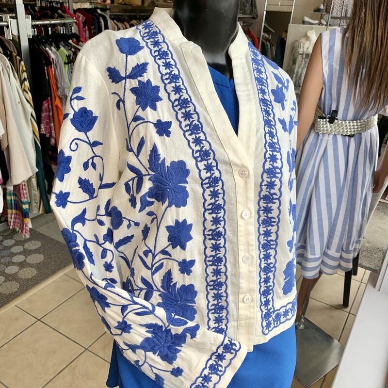 Zara Linen Blend Jacket,
Colour: White and blue,
Size: XSmall