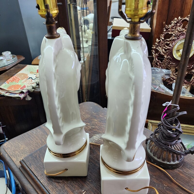 Amazing Mid Century Horse Head Lamps, White Ceramic. Size: Pair As Is -Need to be re-wired. 14 in tall from base to top of head