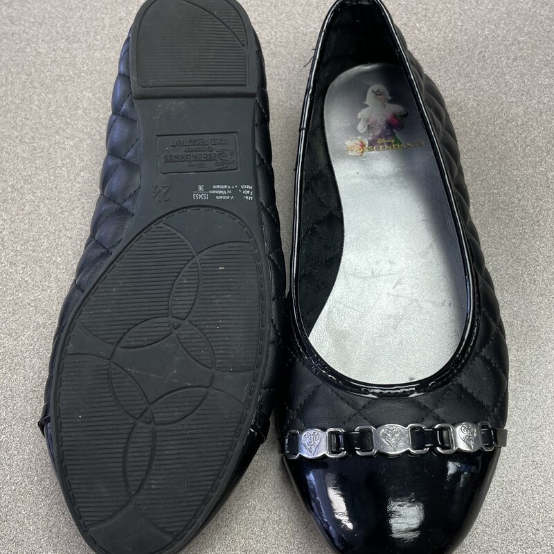 Descendant Flat Shoes, Black, Size: 2.5Y