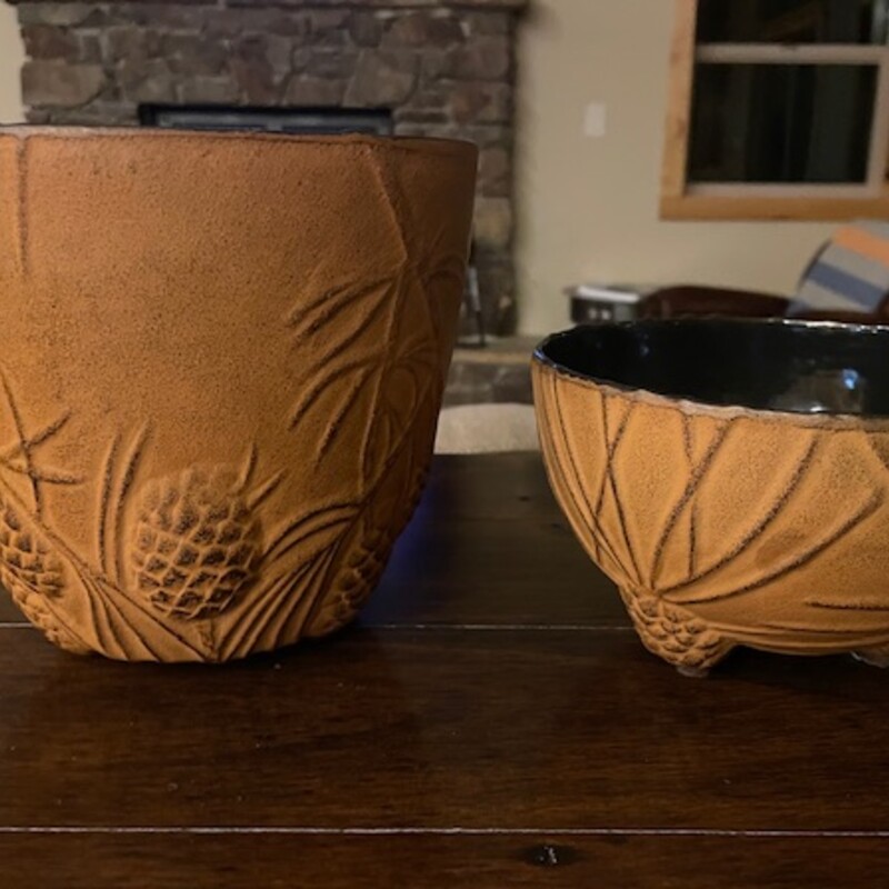 Terra Cotton Acorn Pots - Set Of 2

Large:  7Tx7W
Med: 6Tx4W