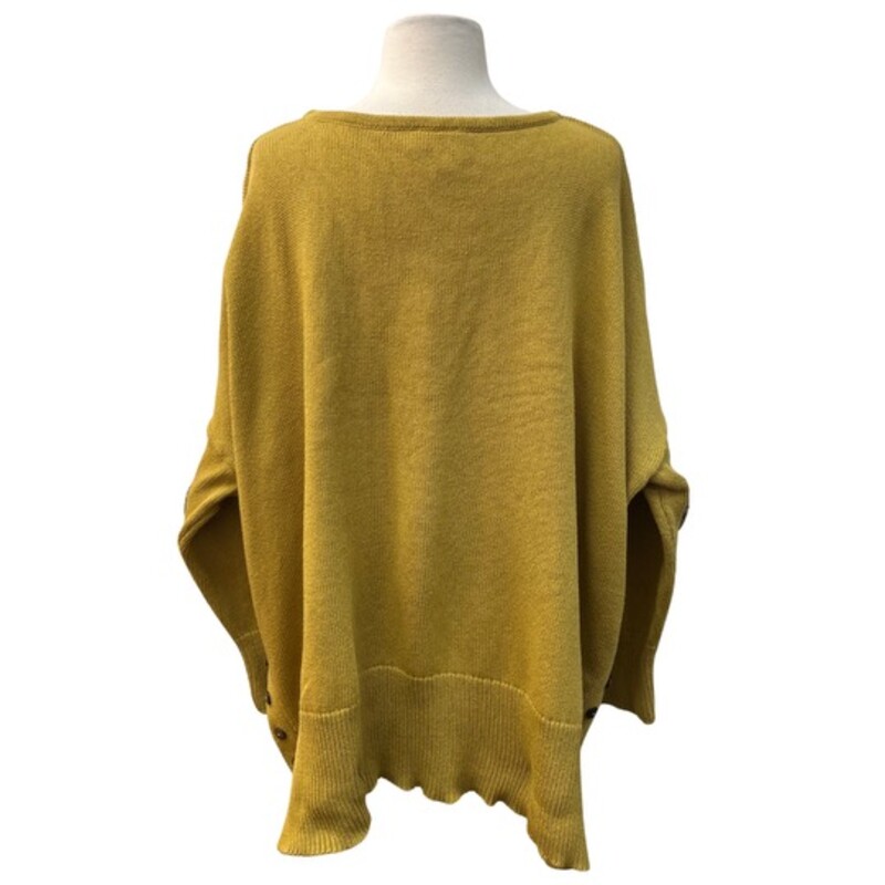 Shannon Passero Tunic Sweater
100% Cotton
Colors: Dijon, with Denim Heart Patches
Size: Medium
