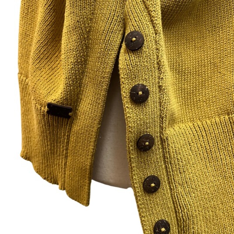 Shannon Passero Tunic Sweater<br />
100% Cotton<br />
Colors: Dijon, with Denim Heart Patches<br />
Size: Medium