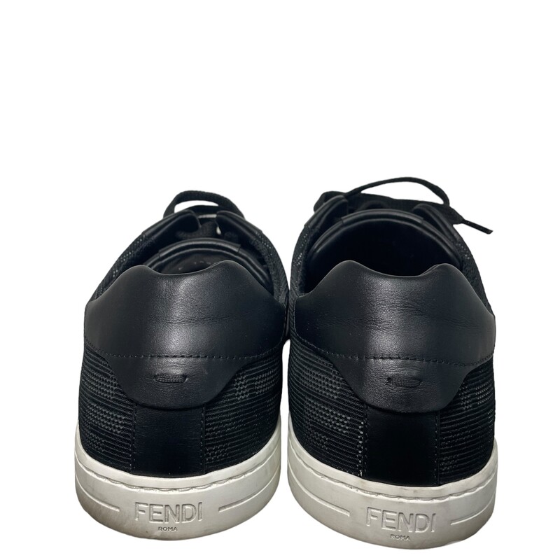 Fendi FF Logo Sneakers<br />
Size7 Mens<br />
9.5 Womans