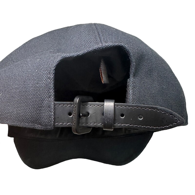 Louis Vuitton Aerogram, Black, Size: Medium<br />
The Aerogram cap is updated for the new season with a sleek and modern colourway. The monochromatic hat features a five-panelled construction complete with a tonal LV Aerogram on the front. The casual piece is completed with an adjustable strap on the back for comfortable wear.<br />
100% cotton<br />
Dimensions:<br />
7.1 x 6.3 x 11.8 inches<br />
<br />
(length x Height x Width)