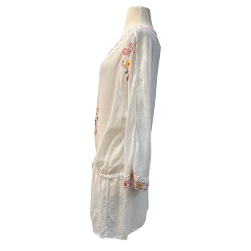 J Jill Floral Embroidered Tunic
White, Pink, Rose, Yellow, Green, and Mint
Size: Medium