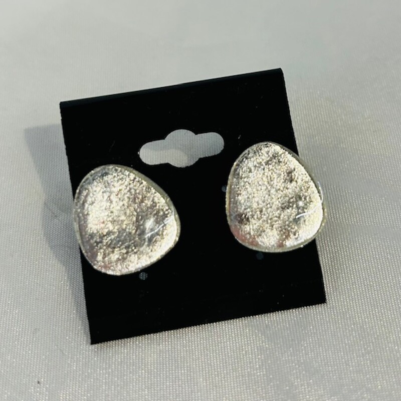 925 Zsiska Post Earrings
Silver White Size: Medium