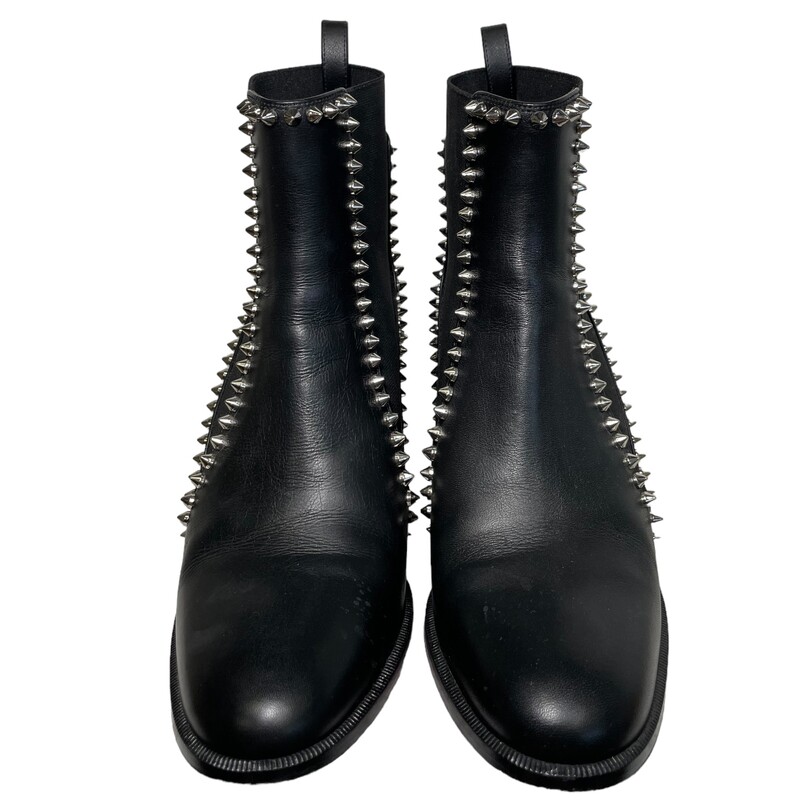 Louboutin Out Line Spike, Black, Size36.5<br />
Chelsea Bootie Black Leather Spiked Boots