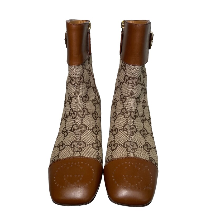 Gucci Ellis GG Monogram, Brown
GUCCI Ellis GG Monogram Supreme Canvas &Leather Ankle Boots Brown
Size 34.5