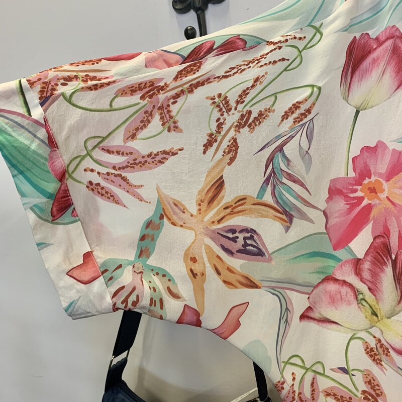 Charlie B Kimono Wrap,<br />
Colour: Multi,<br />
Size: Small