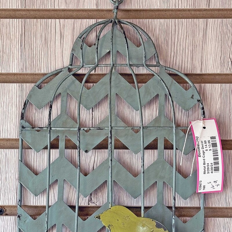 Metal Bird Cage Decor
16.5 In x 9 In.