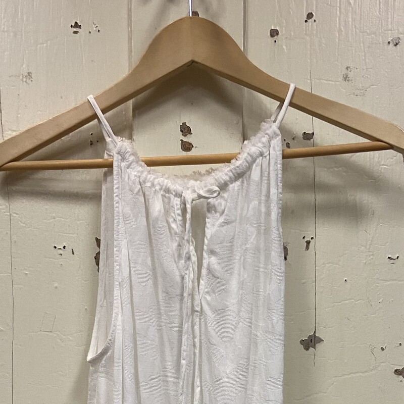 Wht Fray Halter Tie Top<br />
White<br />
Size: Small