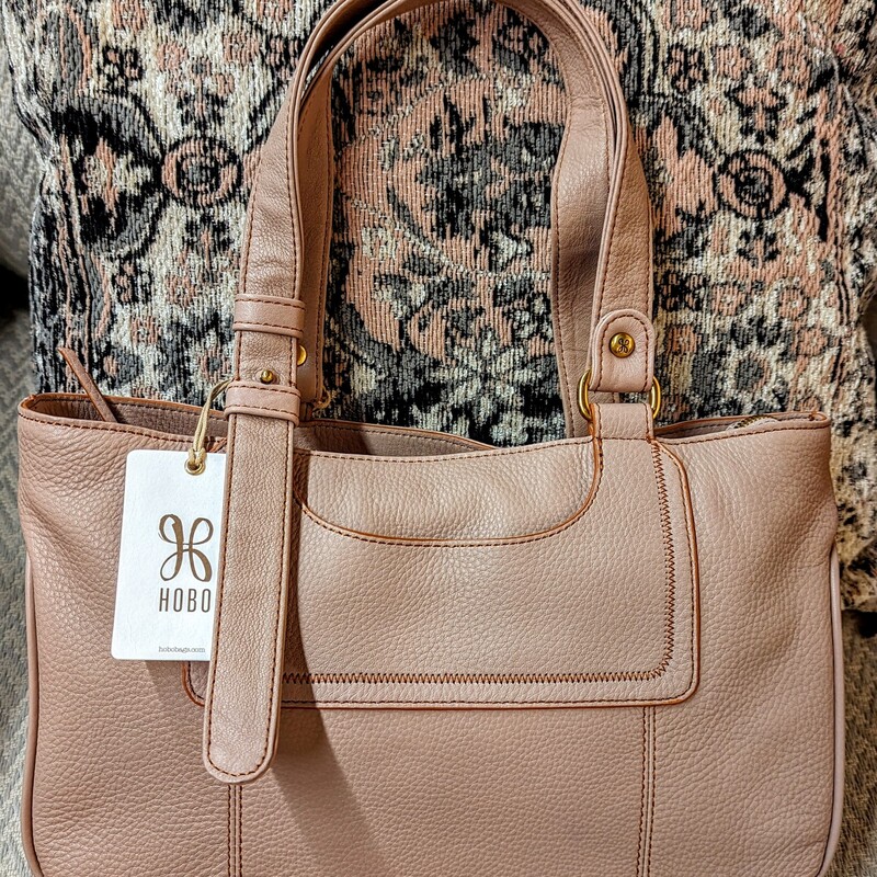 Hobo Lotus Autry Handbag
Lotus Pink
Size: 13x8H