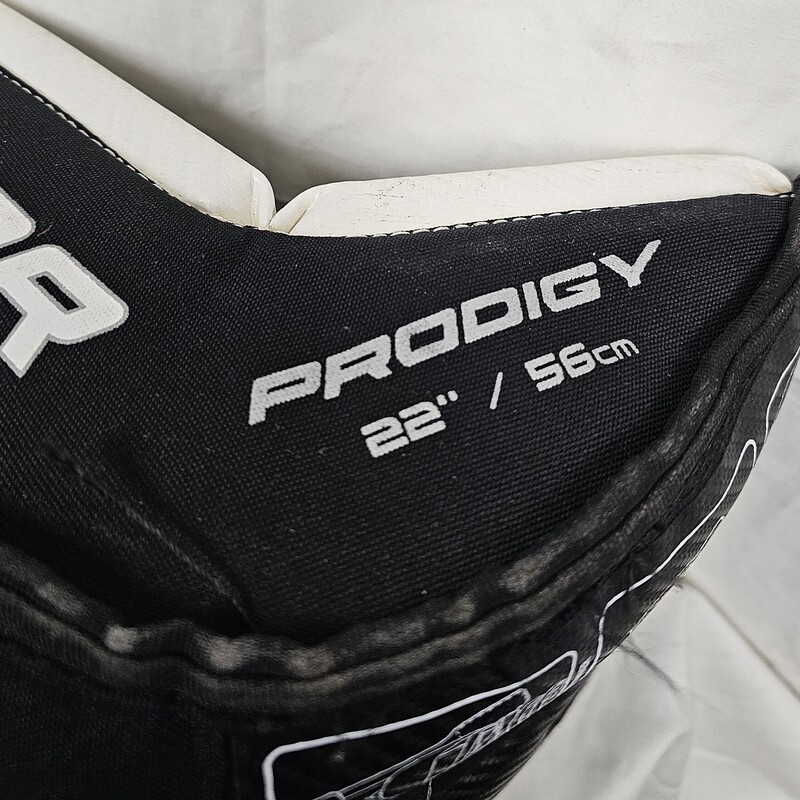 Pre-owned Bauer Prodigy 2.0 Hockey Goalie Leg Pads, Youth Size: 22in.  MSRP $169.99