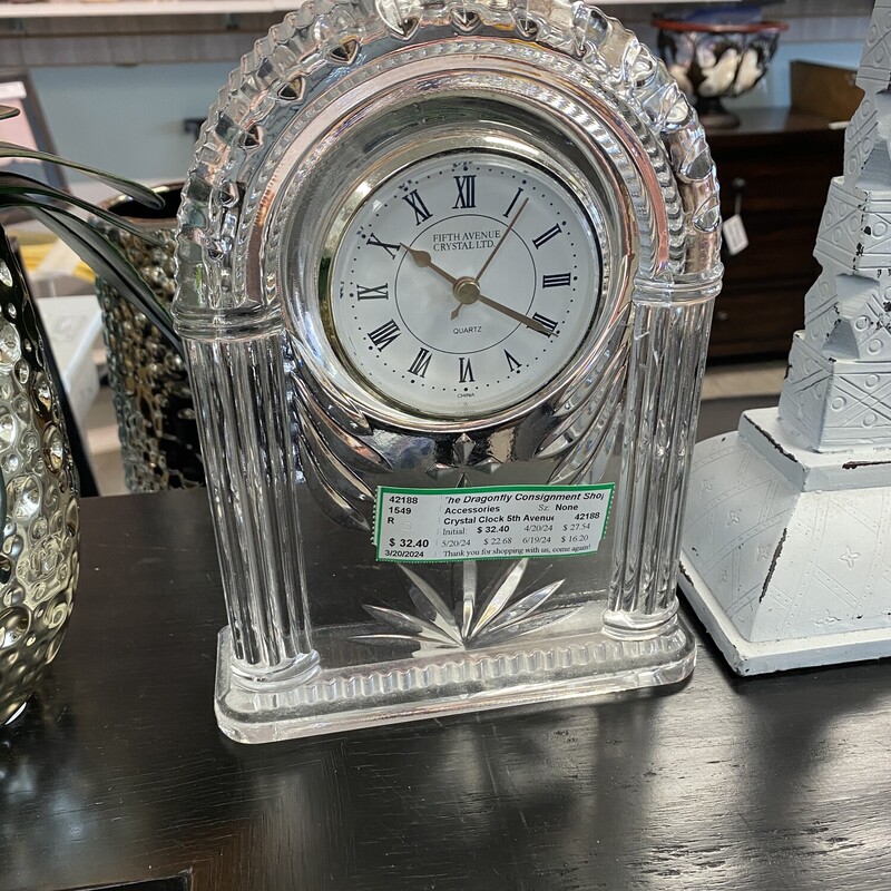 Crystal Clock 5th Avenue