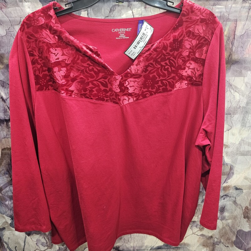 Half sleeve knit top in red with velveteen panel at collar