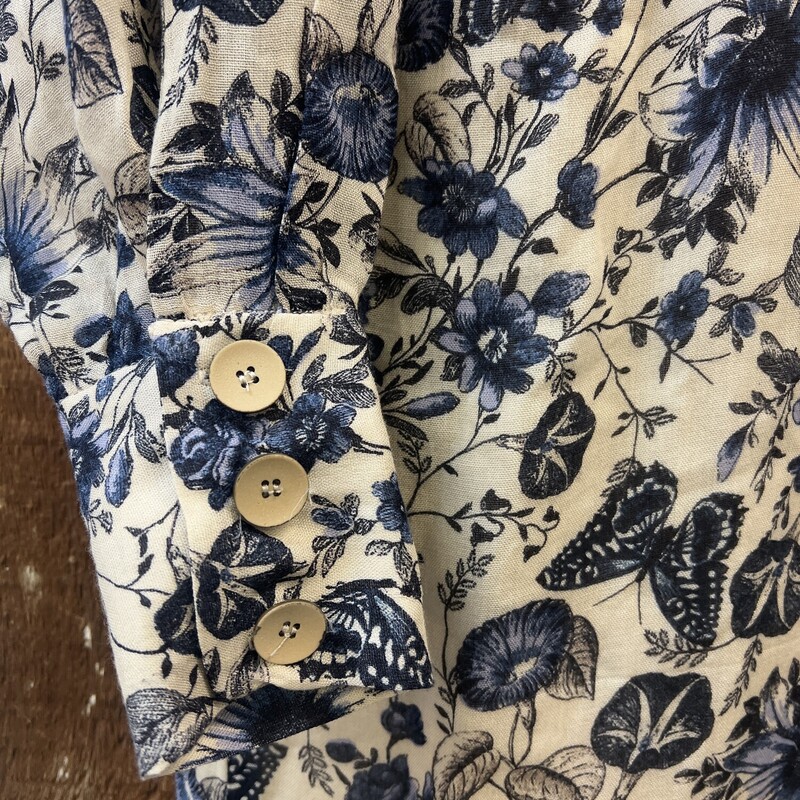 Zara Butterfly Floral, Navy, Size: Adult M<br />
soft thin cotton  not tie